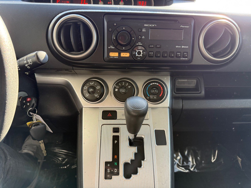 2012 Scion xB Image 10