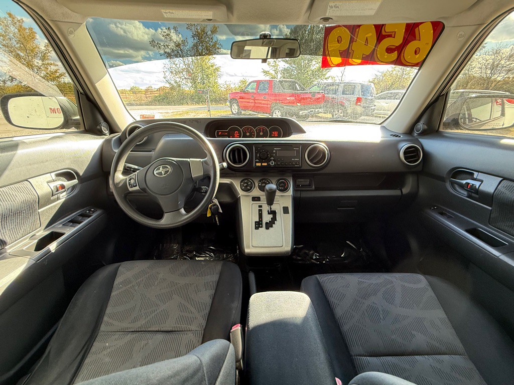 2012 Scion xB Image 12
