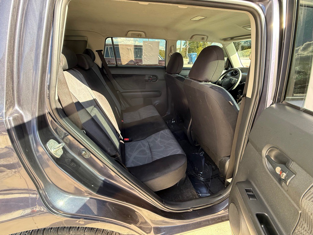 2012 Scion xB Image 17