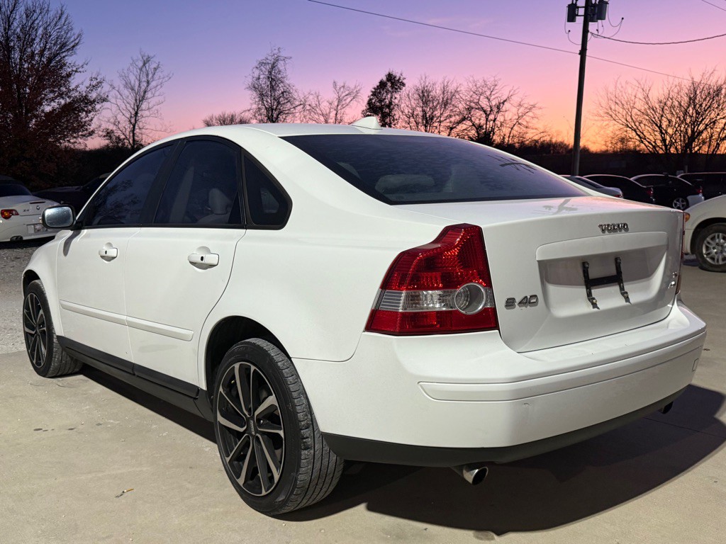 2007 Volvo S40 Image 6