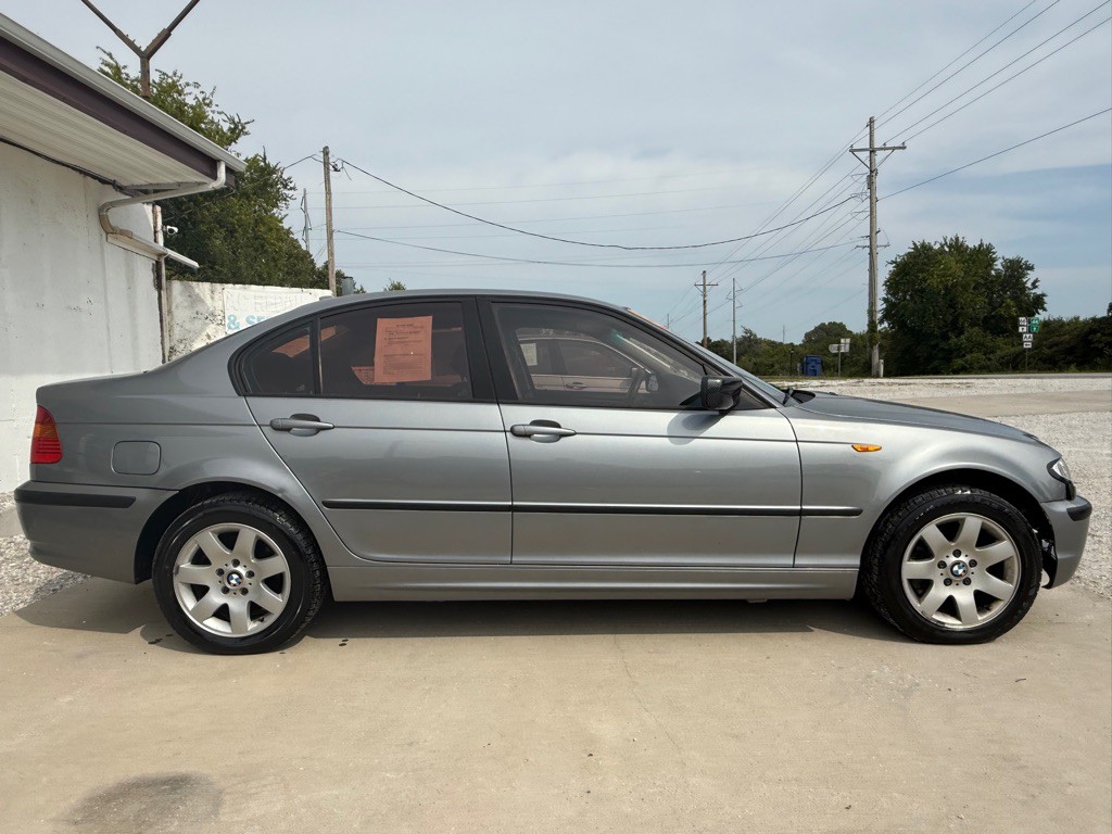 2004 BMW 3 Series Image 4