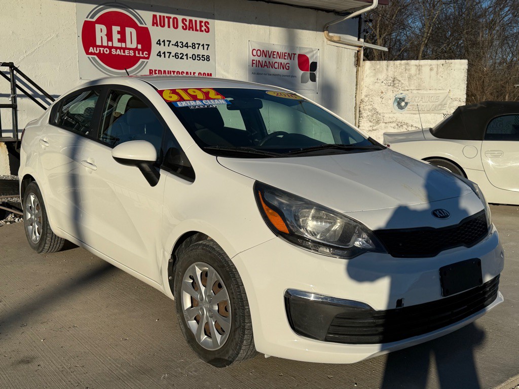 2016 Kia Rio Image 2