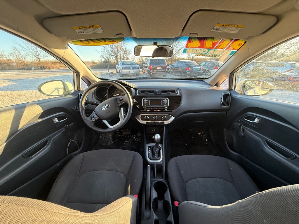 2016 Kia Rio Image 10