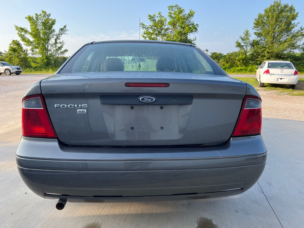 2007 Ford Focus Image 6