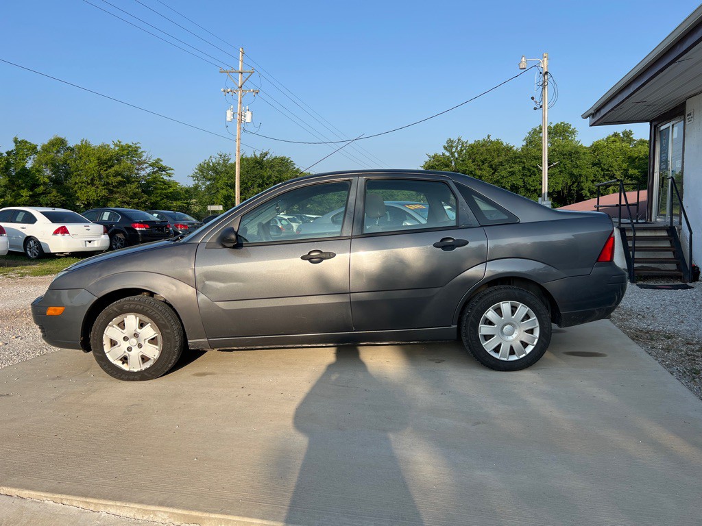 2007 Ford Focus Image 8