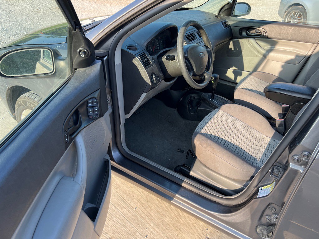 2007 Ford Focus Image 9