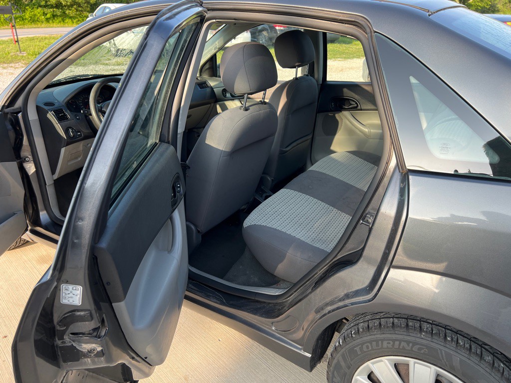 2007 Ford Focus Image 10