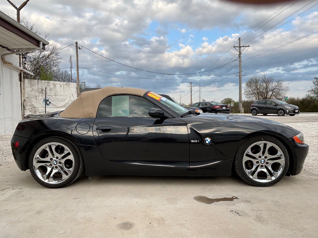 2003 BMW Z4 Image 9