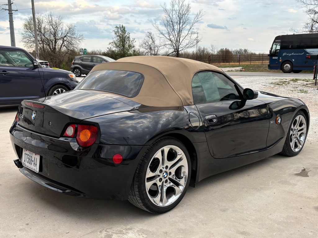 2003 BMW Z4 Image 11