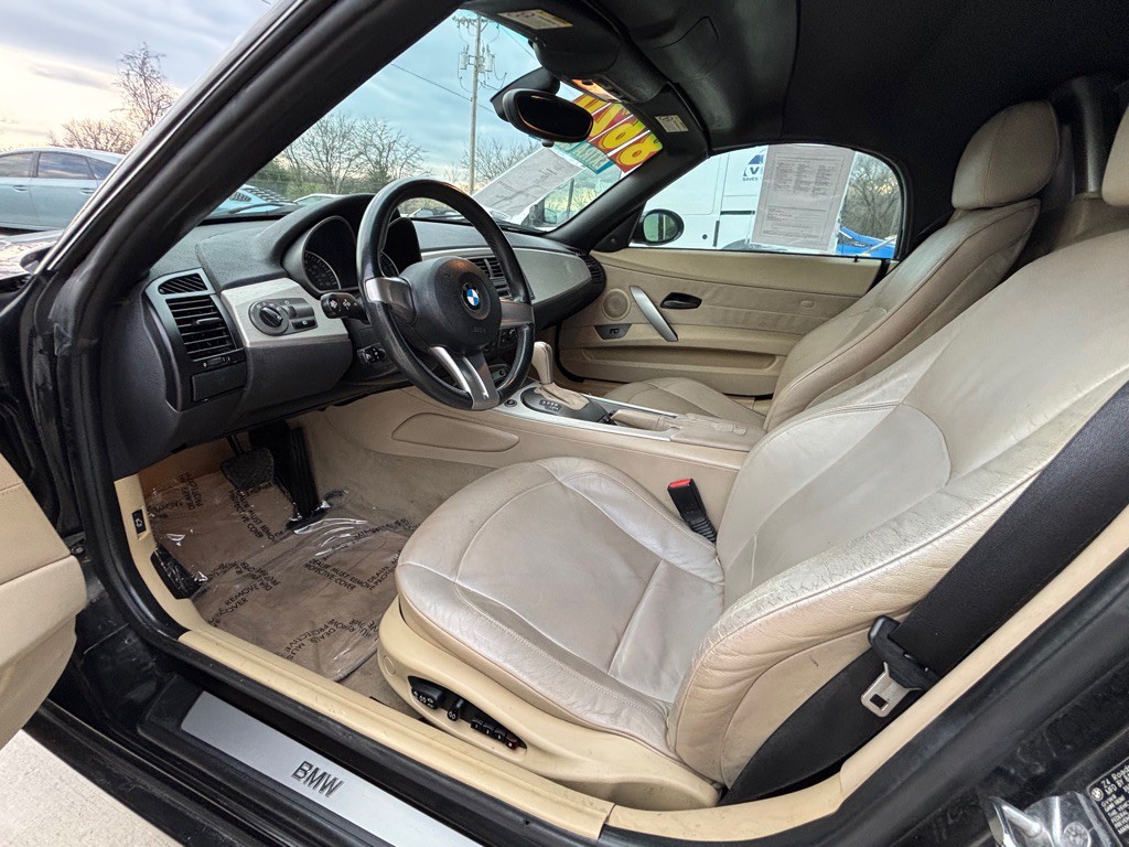 2003 BMW Z4 Image 13