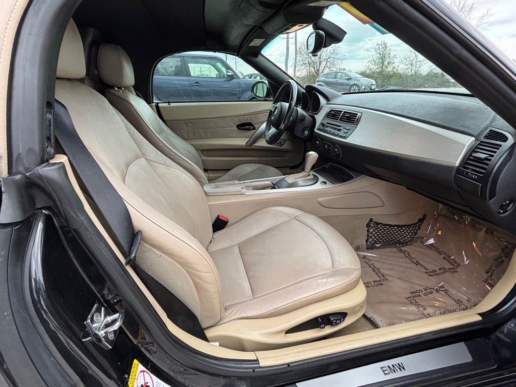 2003 BMW Z4 Image 14