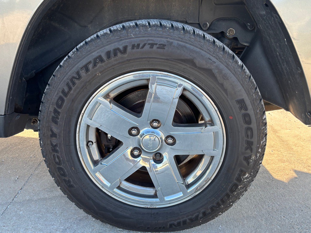 2007 Jeep Grand Cherokee Image 10