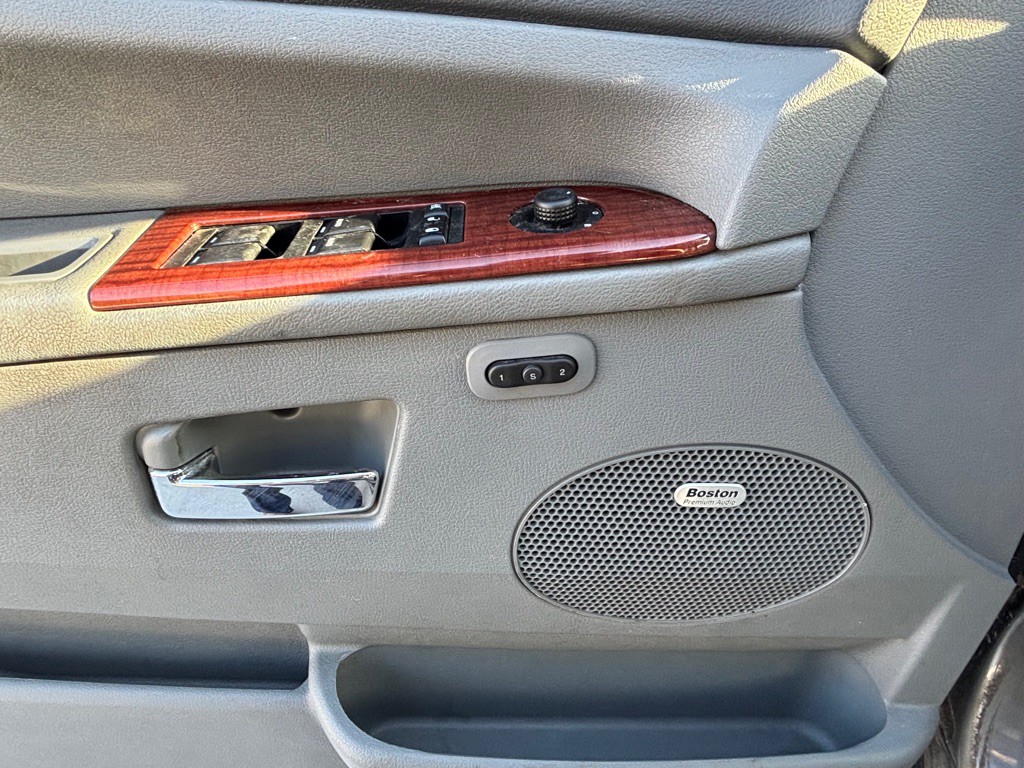 2007 Jeep Grand Cherokee Image 11