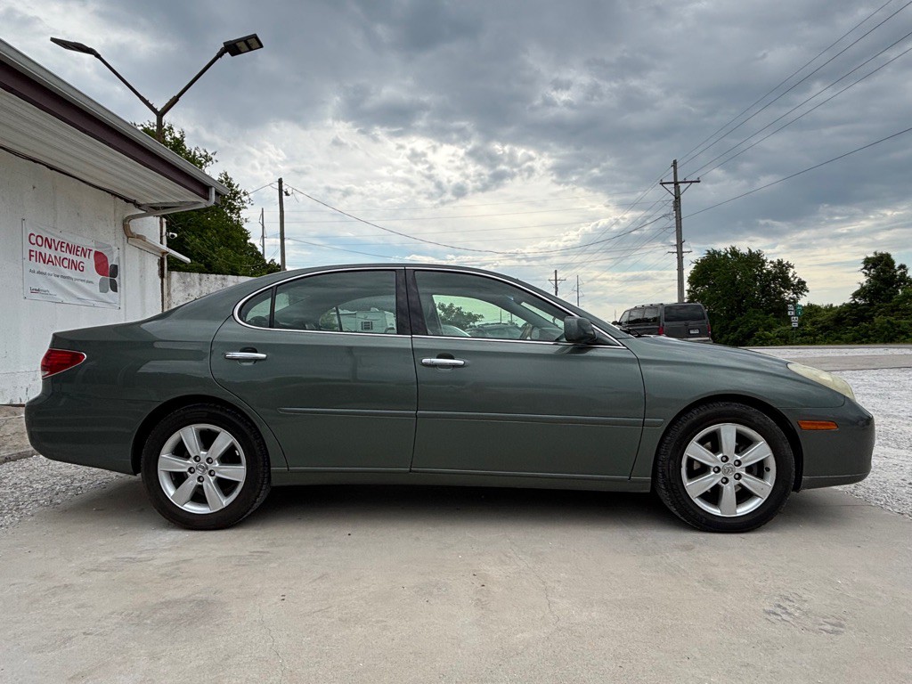 2005 Lexus ES Image 5