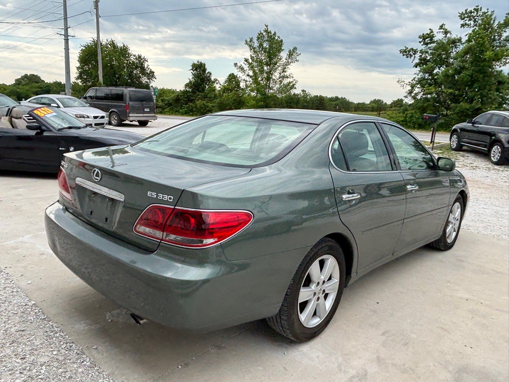 2005 Lexus ES Image 7