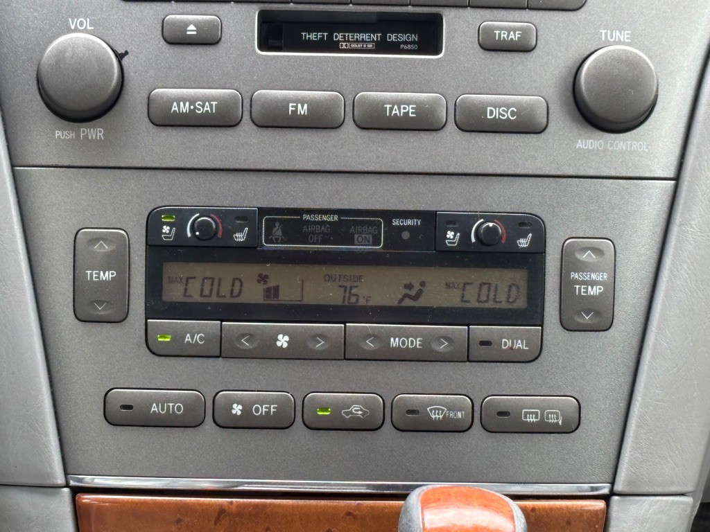 2005 Lexus ES Image 17