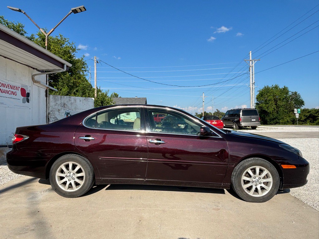 2004 Lexus ES Image 5