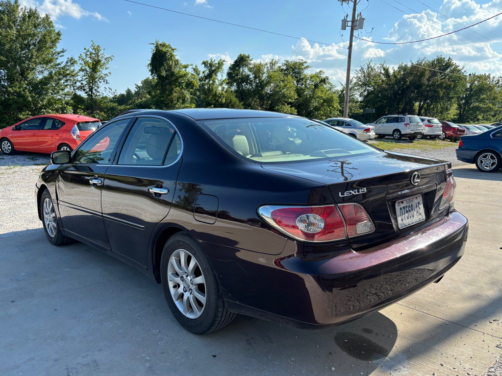 2004 Lexus ES Image 7