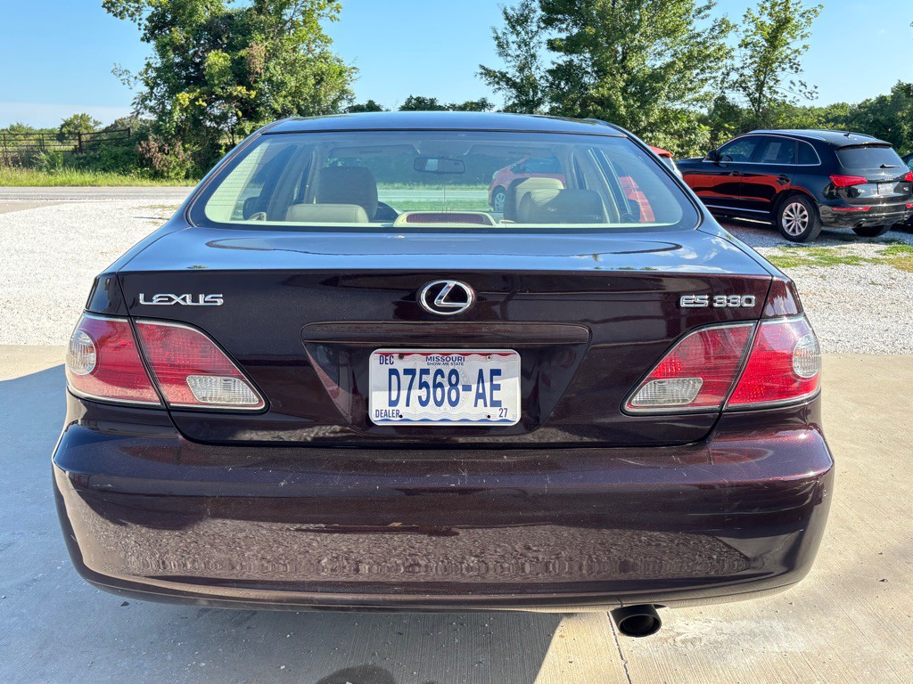 2004 Lexus ES Image 8