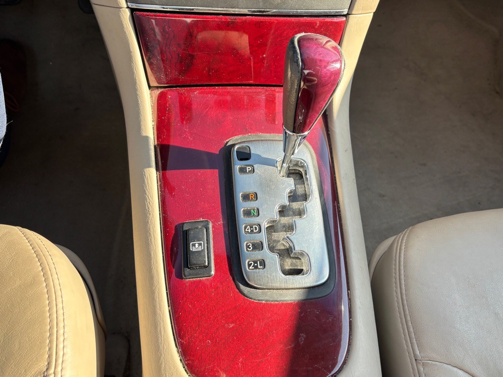 2004 Lexus ES Image 16