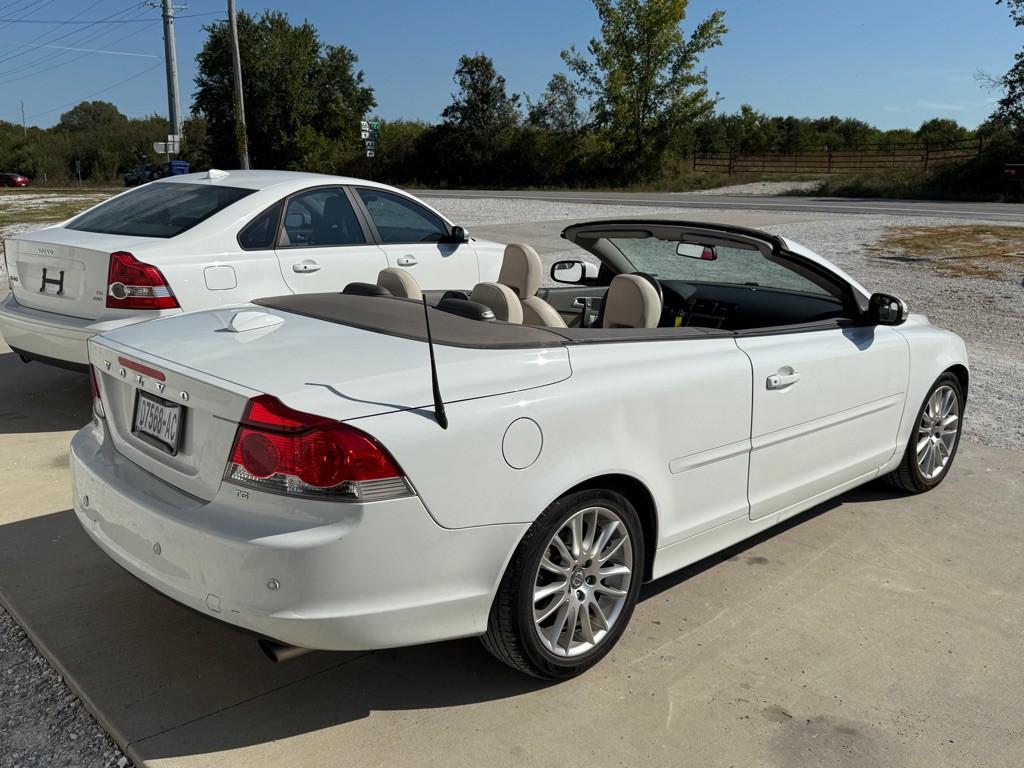 2009 Volvo C70 Image 6