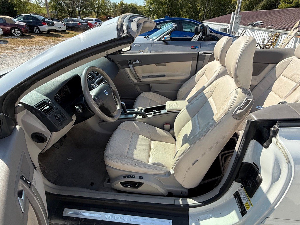 2009 Volvo C70 Image 8