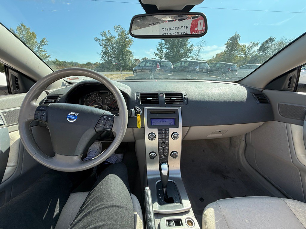2009 Volvo C70 Image 10