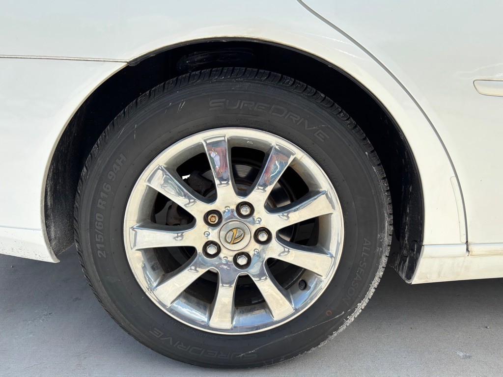 2003 Lexus ES Image 9