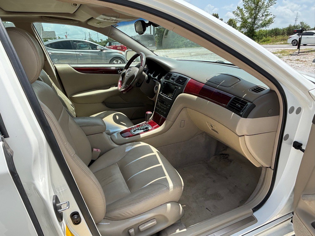 2003 Lexus ES Image 11