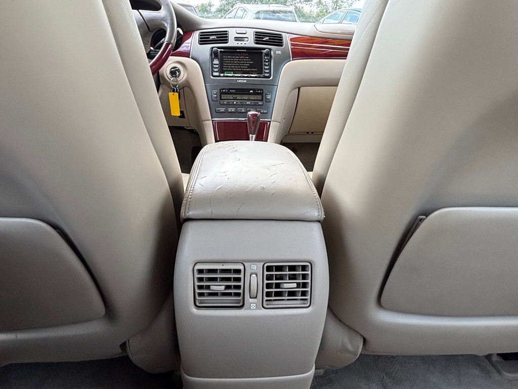 2003 Lexus ES Image 16