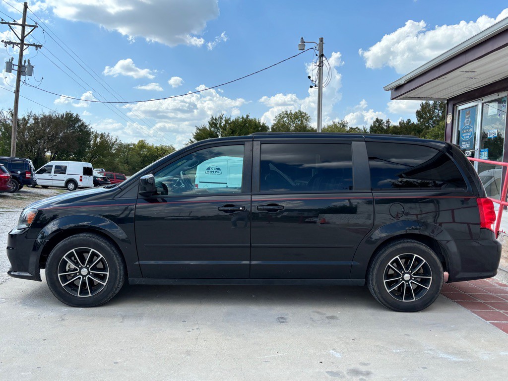 2017 Dodge Grand Caravan Image 4