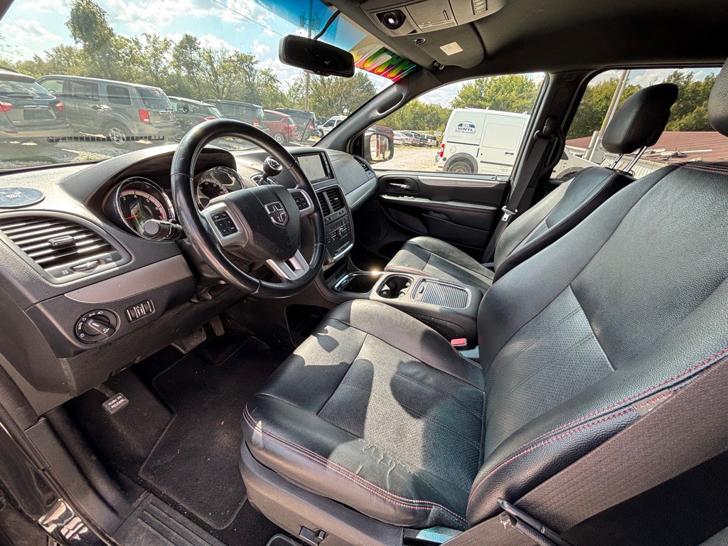 2017 Dodge Grand Caravan Image 9