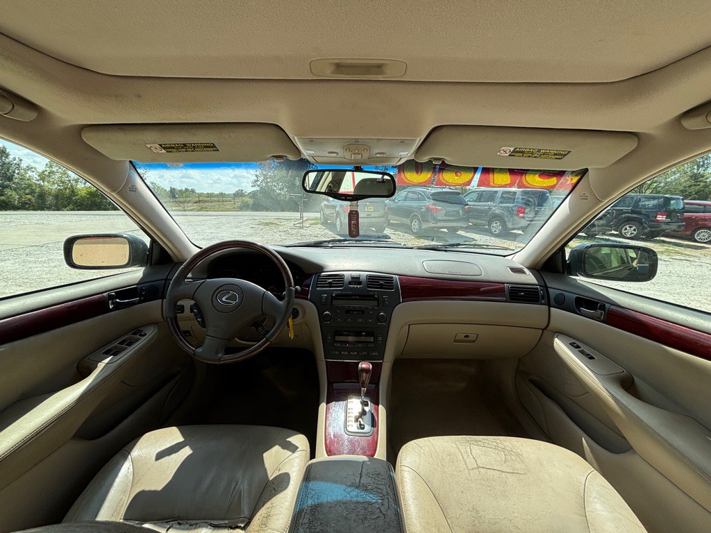 2002 Lexus ES Image 14