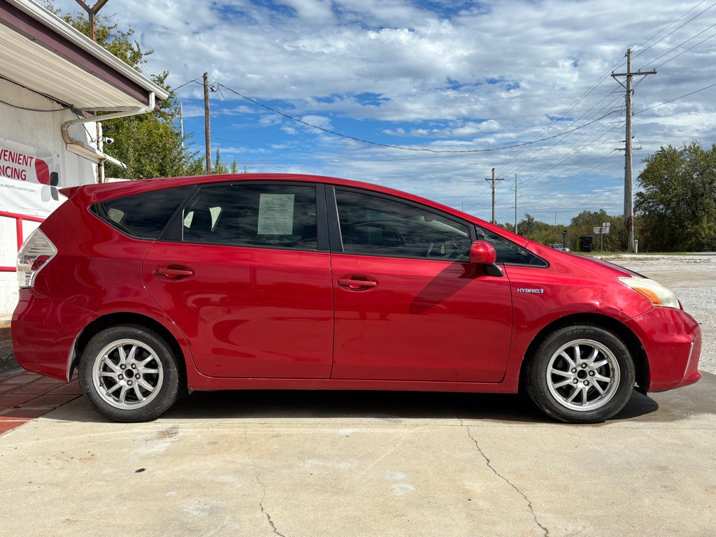 2013 Toyota Prius Image 5