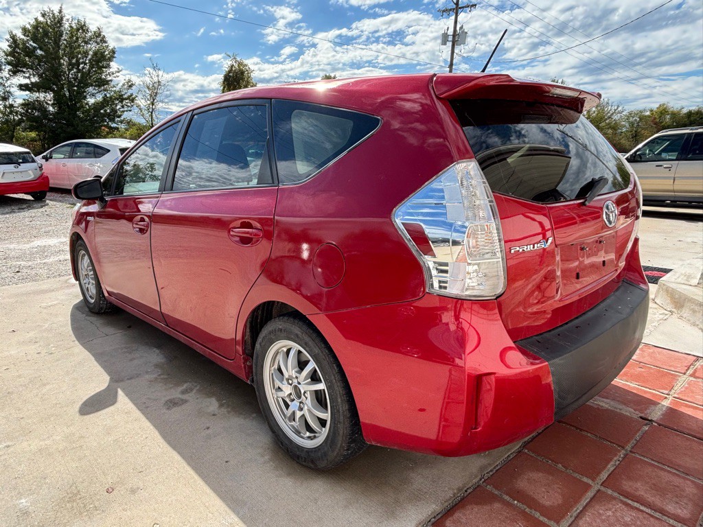2013 Toyota Prius Image 7