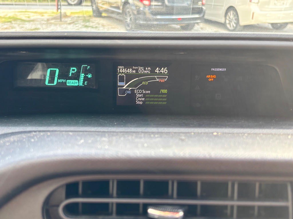 2013 Toyota Prius Image 18