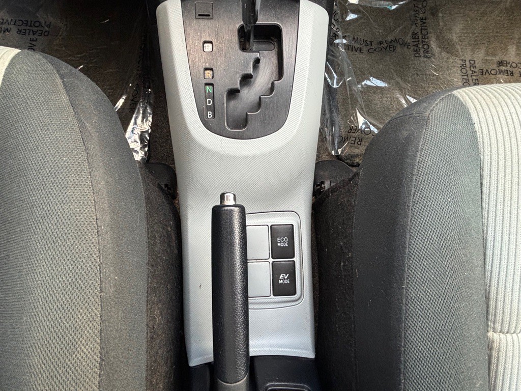 2013 Toyota Prius Image 19