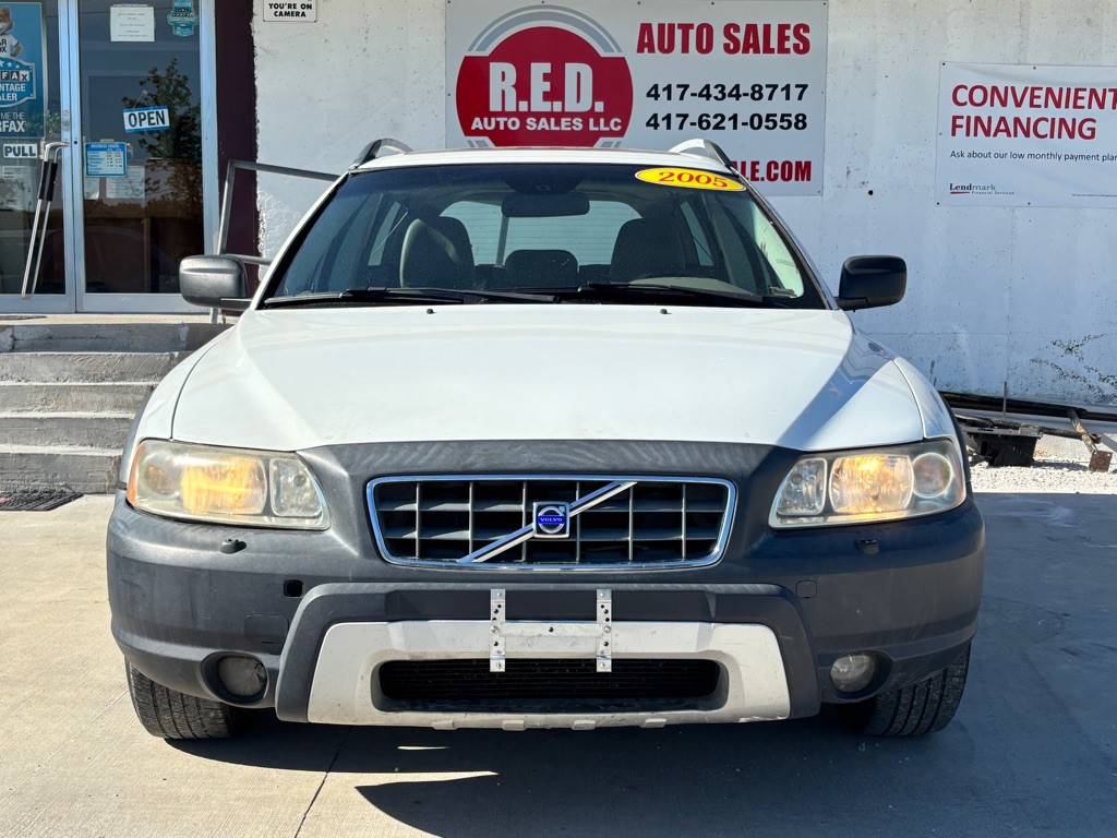 2005 Volvo XC70 Image 3