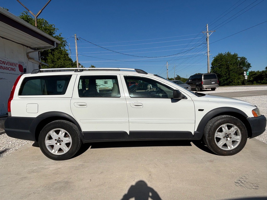 2005 Volvo XC70 Image 5