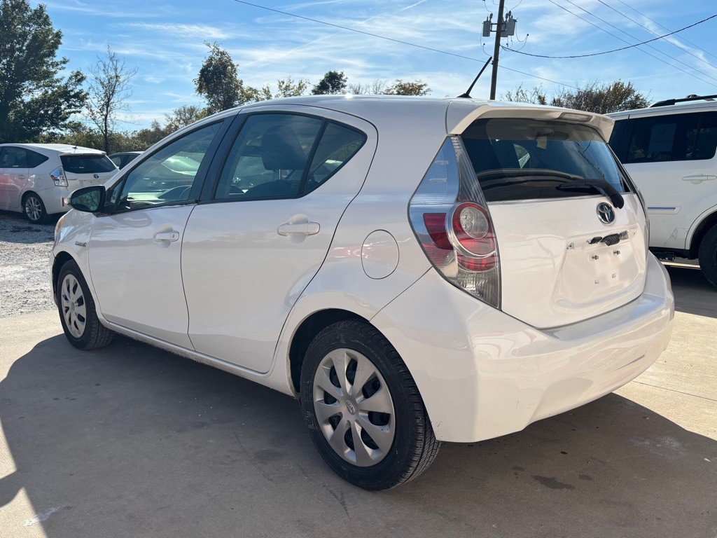 2014 Toyota Prius Image 7
