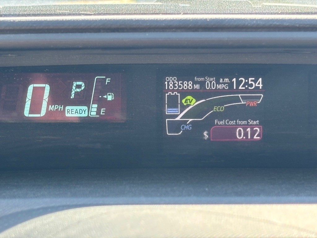 2014 Toyota Prius Image 17