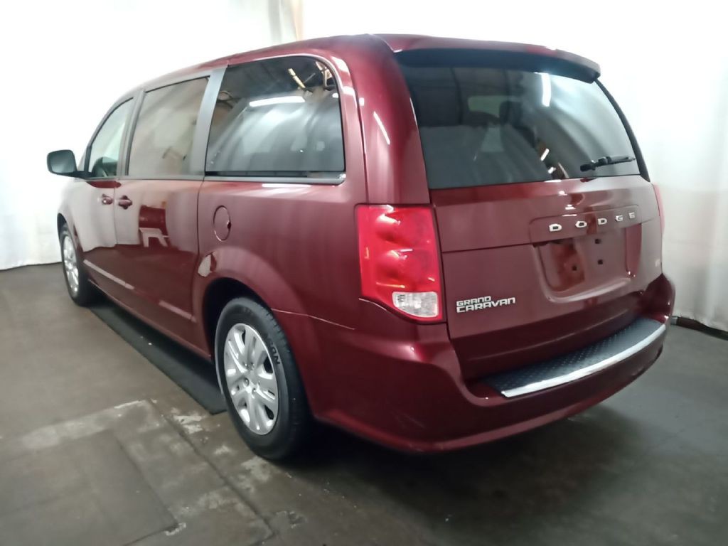 2018 Dodge Grand Caravan Image 2