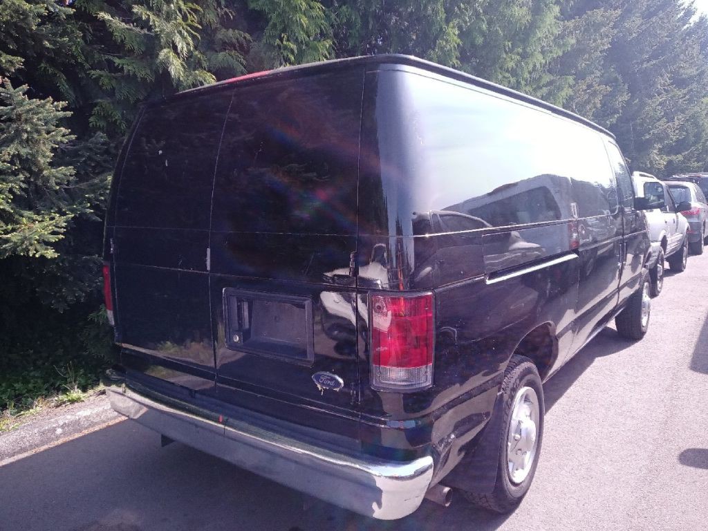 2013 Ford Econoline Image 3