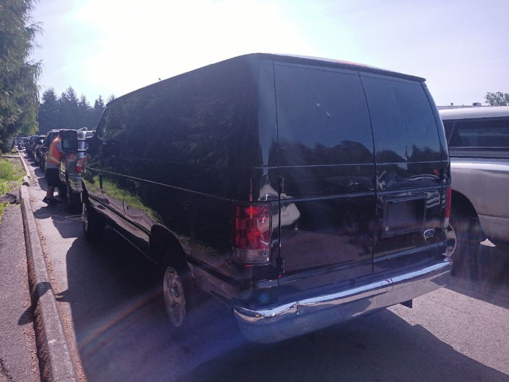 2013 Ford Econoline Image 4