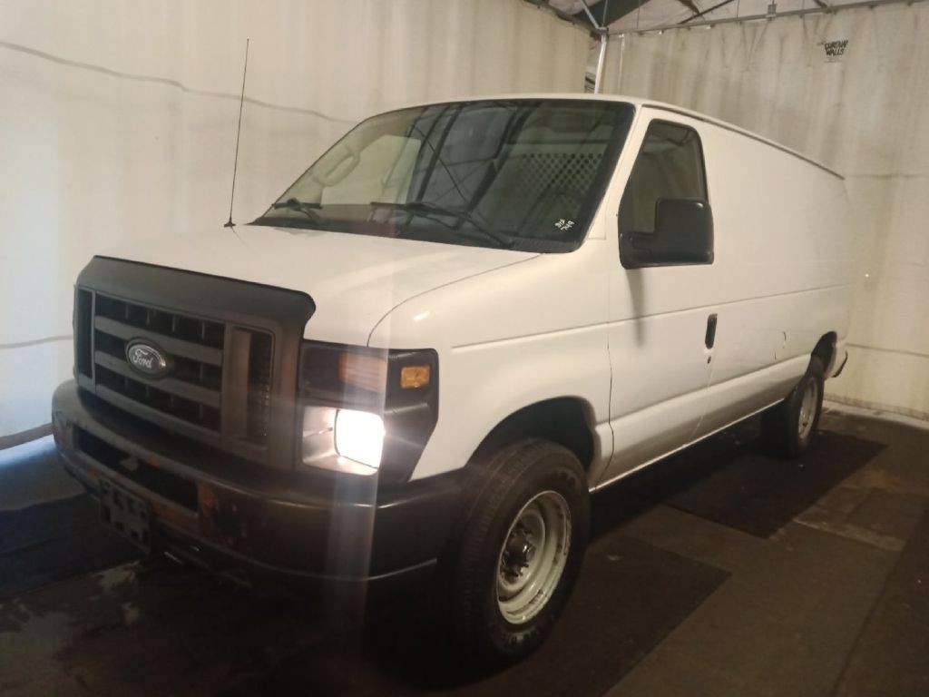 2014 Ford Econoline Image 1