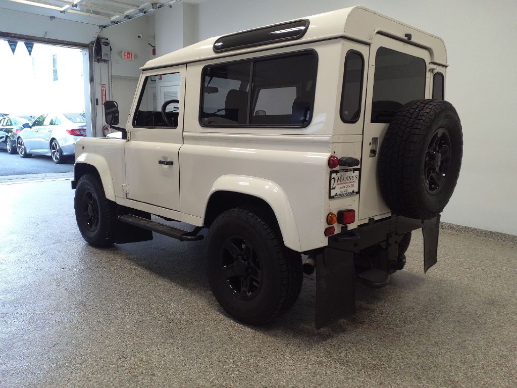 1998 Land Rover Defender Image 6