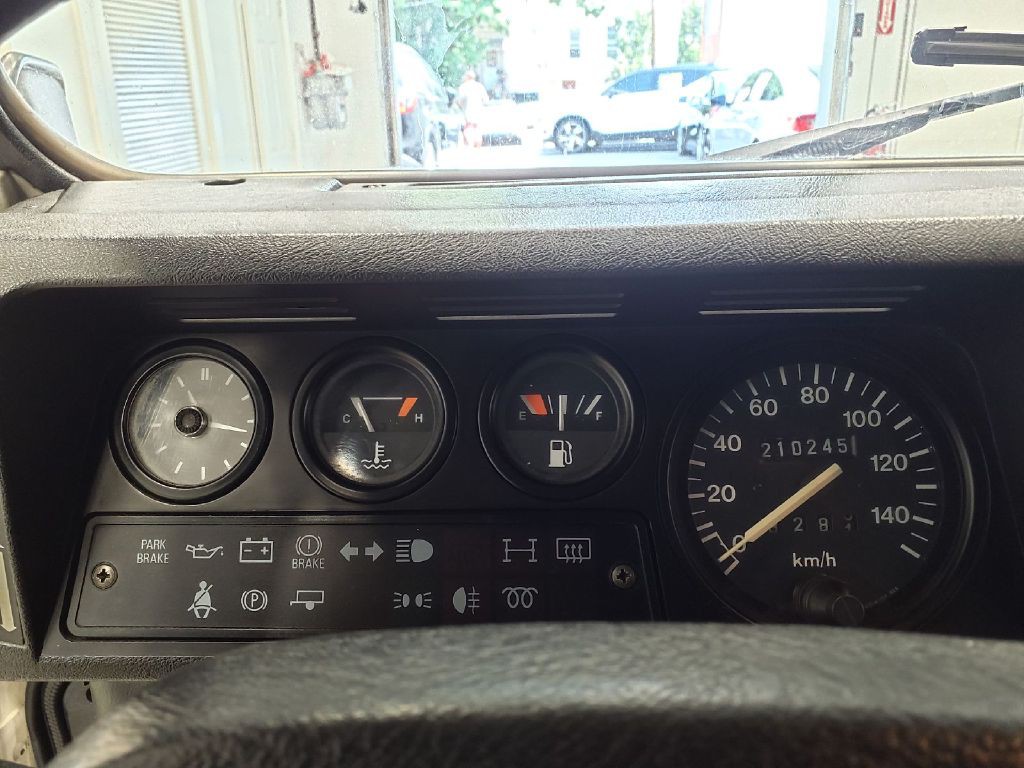1998 Land Rover Defender Image 20