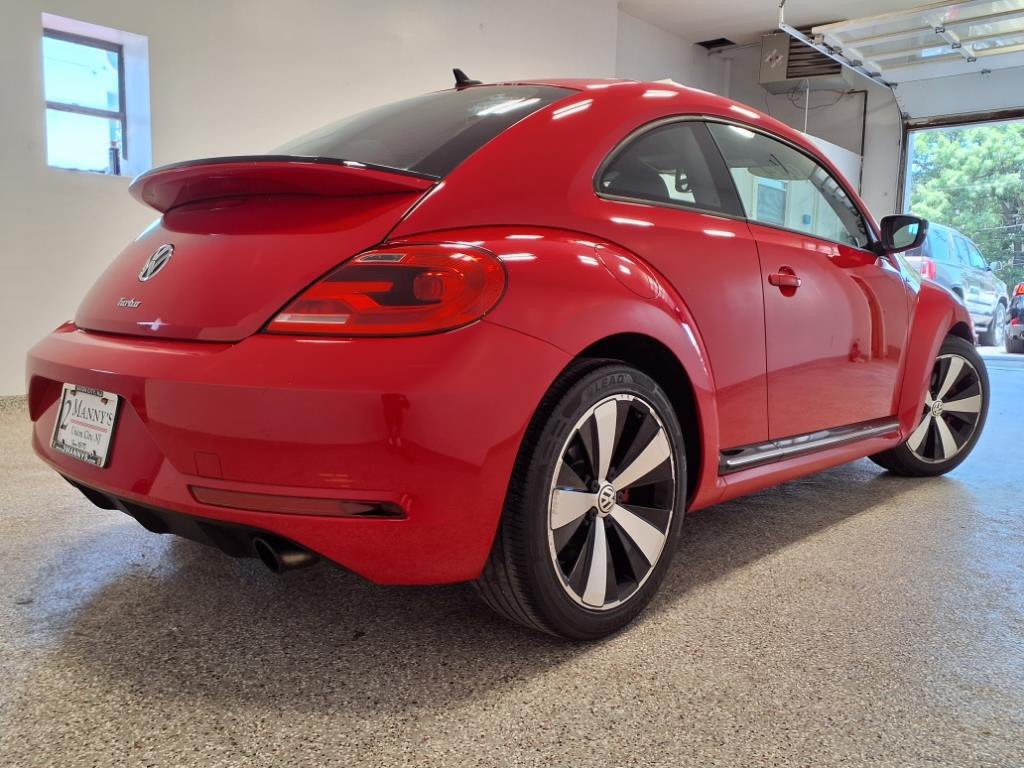 2014 Volkswagen Beetle Image 4