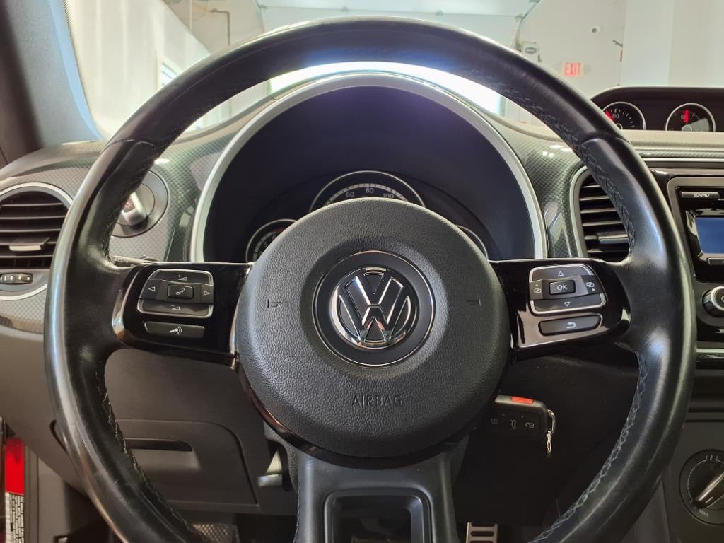2014 Volkswagen Beetle Image 16