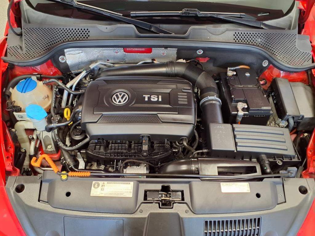 2014 Volkswagen Beetle Image 20